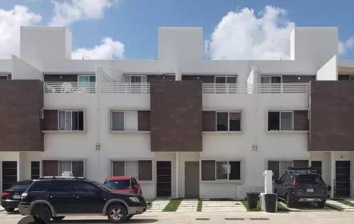 Habitacion Con Bano Privado Y Terraza Propia Playacar Екстериор снимка