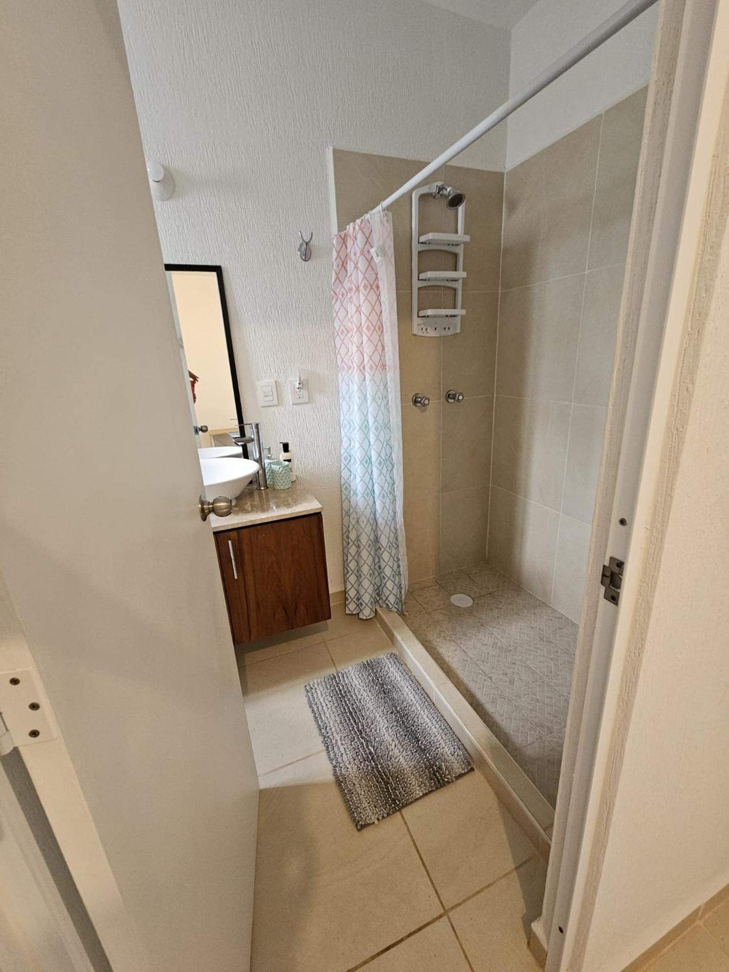 Habitacion Con Bano Privado Y Terraza Propia Playacar Екстериор снимка